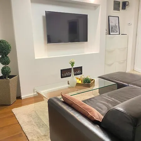 Sweet Flat With 2 Bedrooms Croatia * Σπλιτ